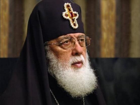 “წაუკითხეთ შვილებს ეს ლოცვა… ნახავთ, უფალი სასწაულს მოგივლენთ და სრულიად შეიცვლება შვილი და ოჯახიც სიკეთისკენ” – ილია მეორის მშობლებისთვის დაწერილი ლოცვა